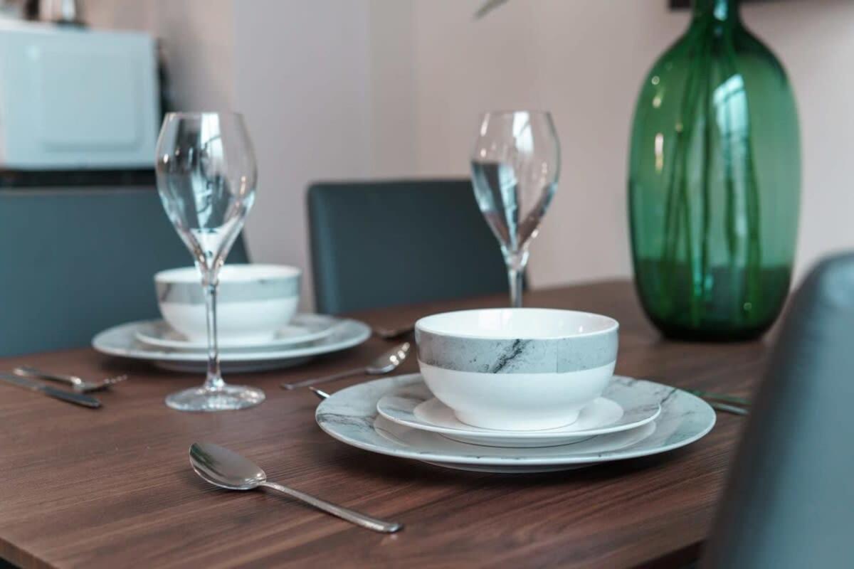 Contemporary 2 Bed Manchester Apartment - Sleeps 4 Екстериор снимка